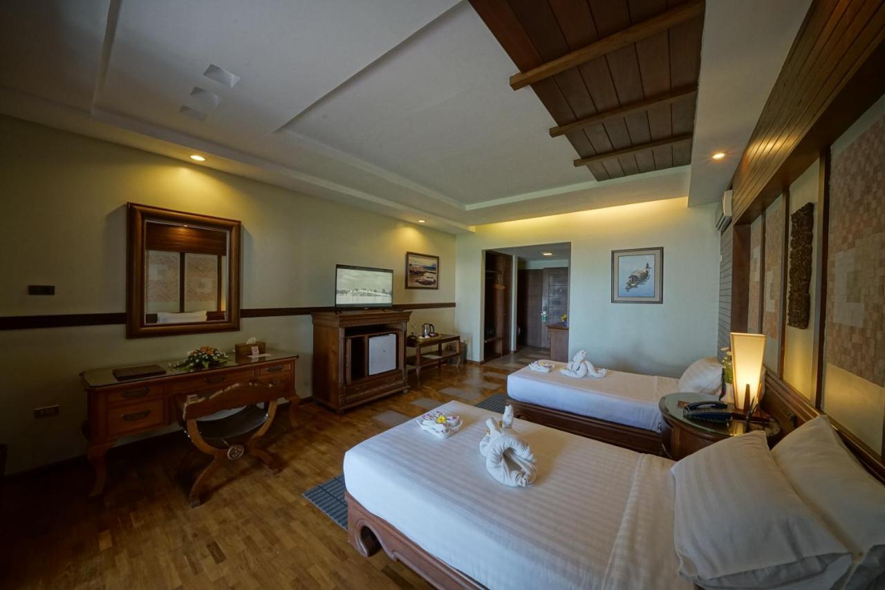 Sunny Paradise Resort Ngwesaung Exteriör bild