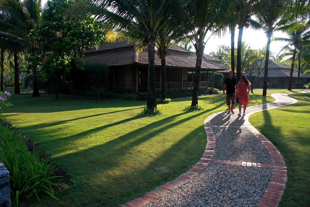 Sunny Paradise Resort Ngwesaung Exteriör bild